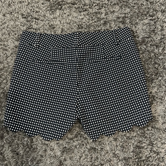 Anne Taylor Black and White Polka Dot shorts size 4 - Picture 7 of 8